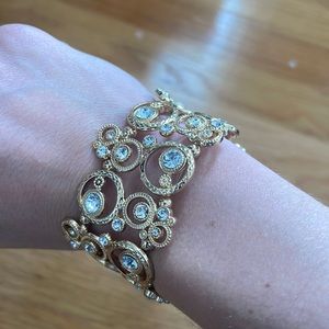 Stylish stretchy bracelet